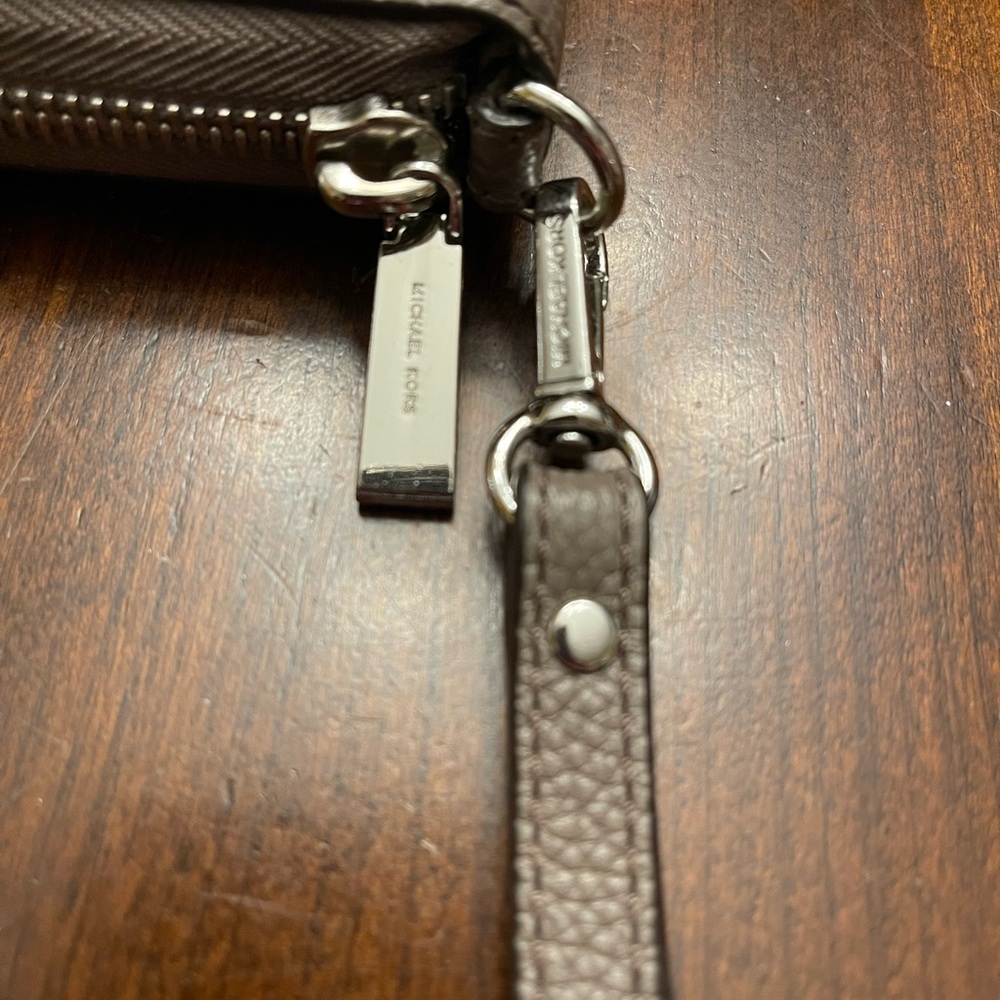 Michael Kors Taupe Leather Wristlet Wallet - Picture 10 of 10